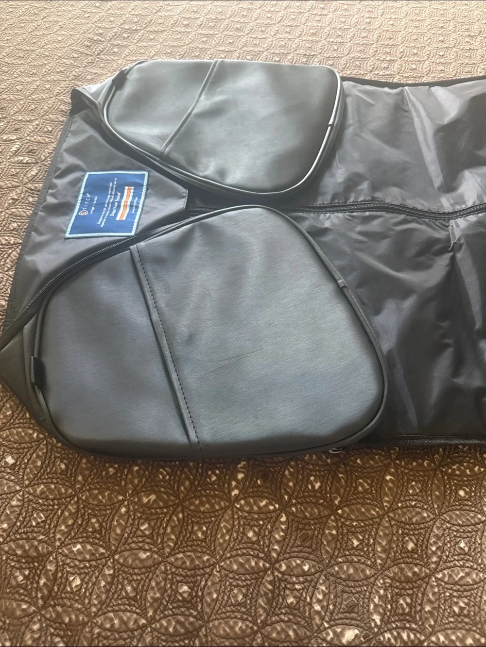 STITCH Golf Ultimate Garment Bag UGB Black The Paintbrush 2-in-1 Duffle EUC Suit